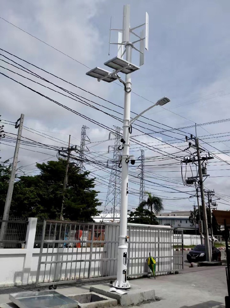 風(fēng)光互補(bǔ)路燈加監(jiān)控