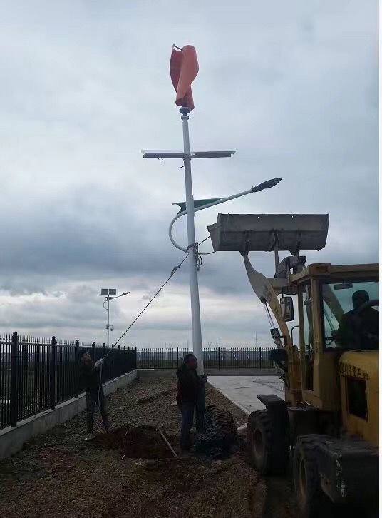 內(nèi)蒙通遼螺旋型風(fēng)光互補系統(tǒng)